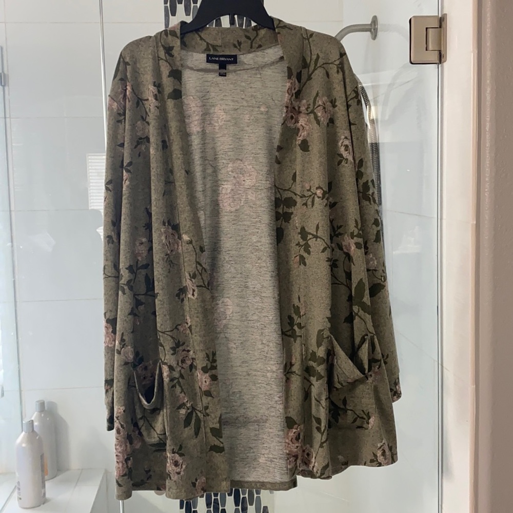 Lane Bryant green Floral sweater size 22/24